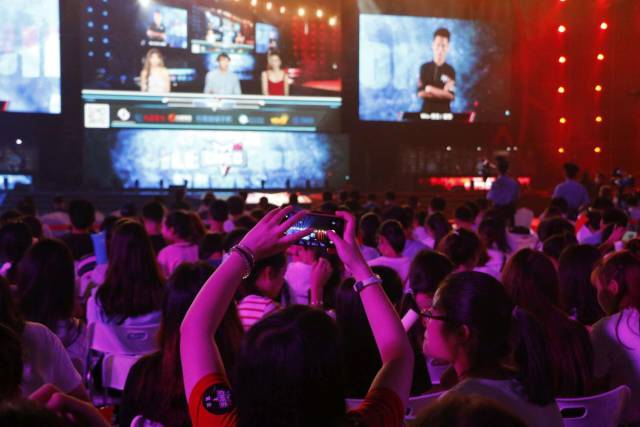 从小小的球 从小小的球