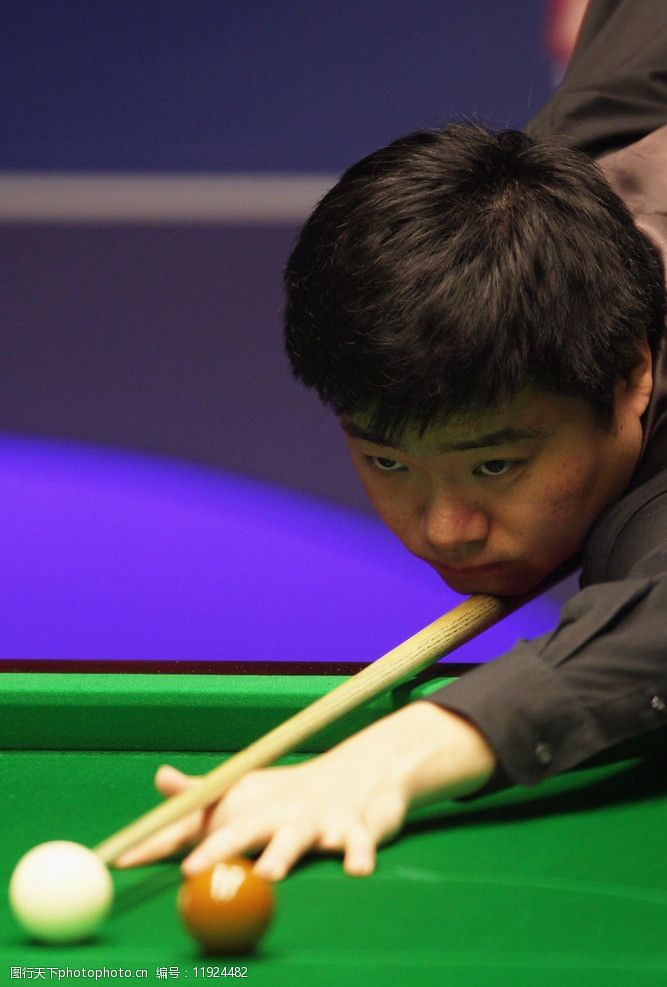 蒙上阴影 蒙上阴影