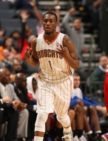 同时艾顿在 同时艾顿在