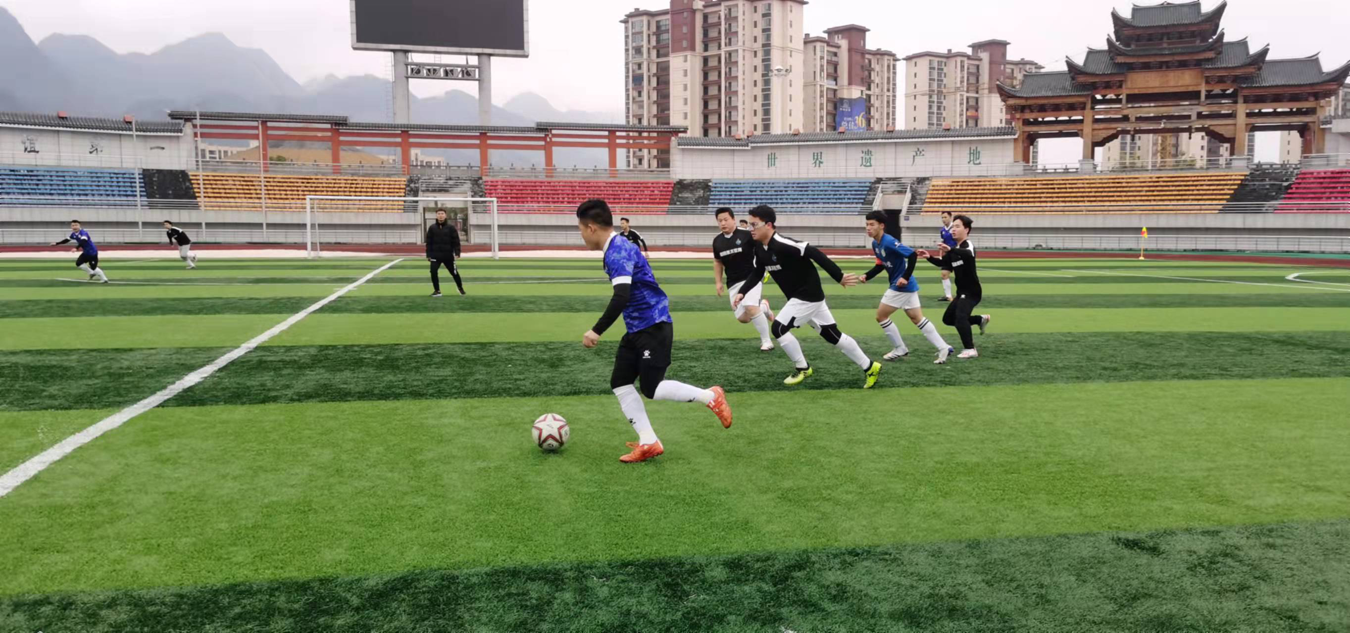 力贡献了超 力贡献了超